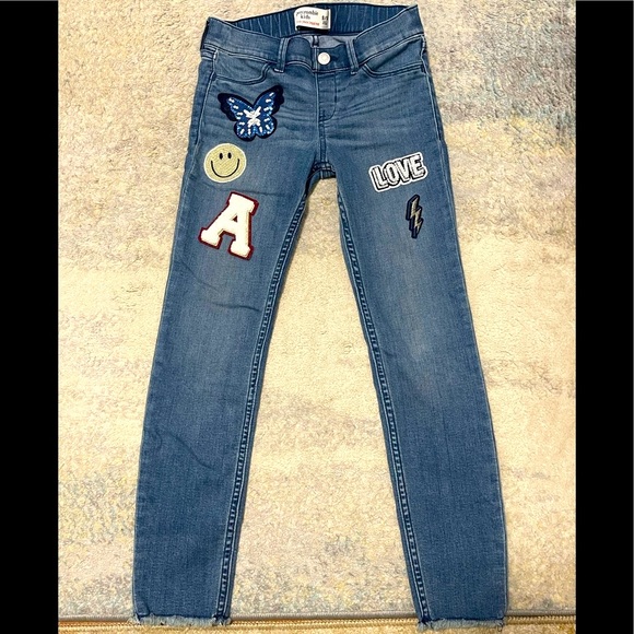 abercrombie kids Other - EUC Girl’s Size 9-10 Abercrombie Kids Slim Fit Blue Jeans With Graphic Patches